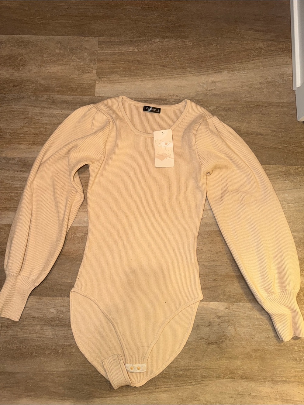 Ribbed Puff-Sleeve Bodysuit in Cream